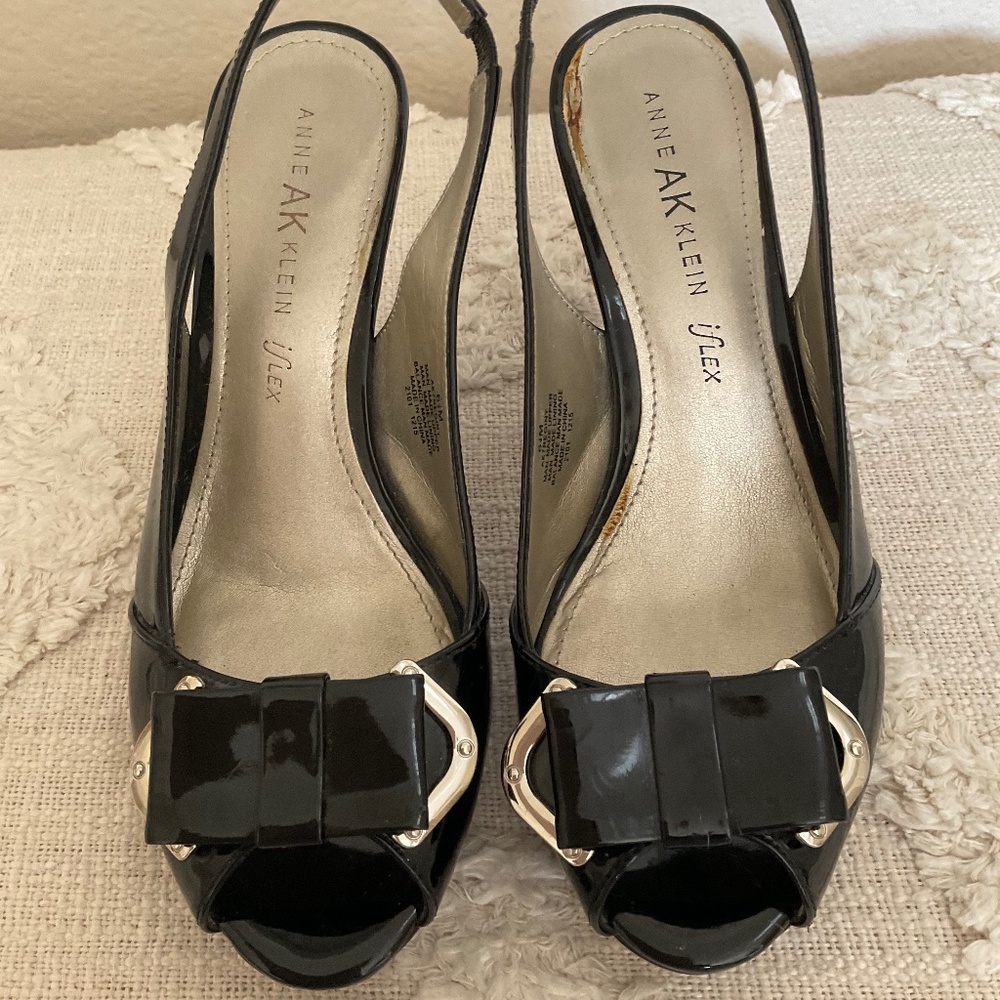 Anne Klein black patent leather heels, 6 1/2 M.